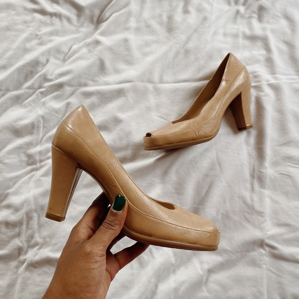 Aerosoles - Tan Peep Toe Heel